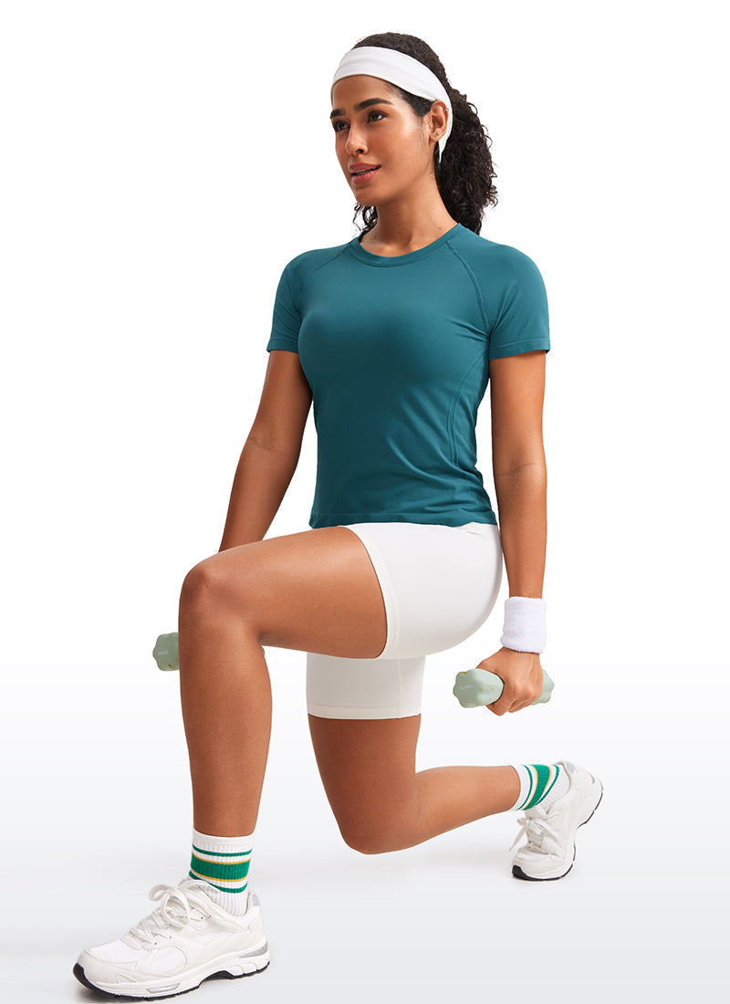 Seamless CrewneckShort Sleeve Shirts Waist Length