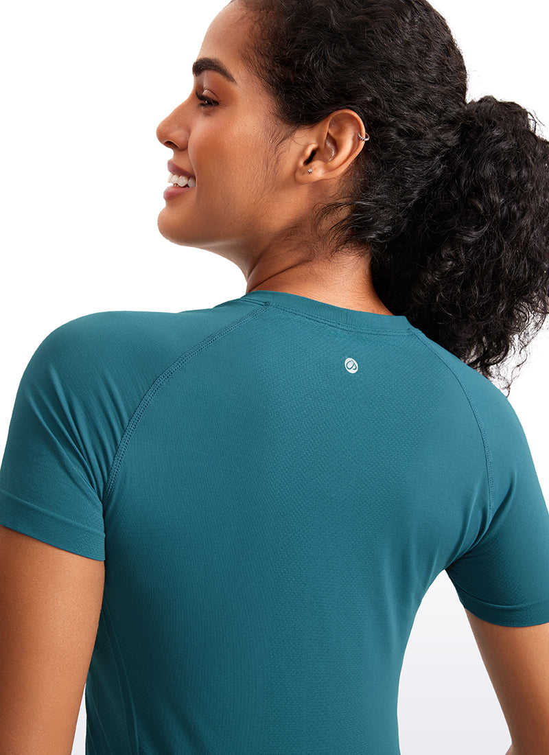 Seamless CrewneckShort Sleeve Shirts Waist Length